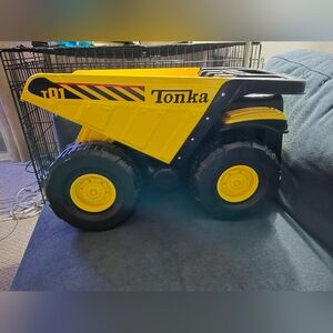 Tonka Yellow and Black Mighty Dump Truck Toy